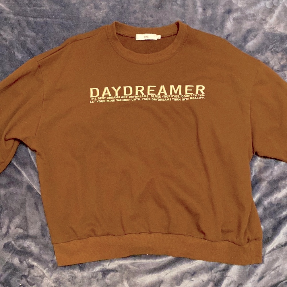 adika daydreamer crewneck